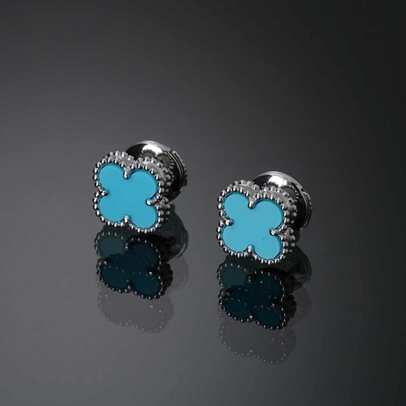 Van Cleef & Arpels(USED)반클리프 터콰이즈 블루 귀걸이